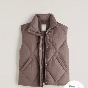 NWT Abercrombie Oversized Puffer Vest Size M